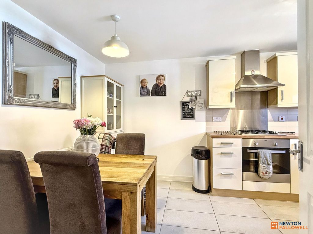 Property photo 2 of 26