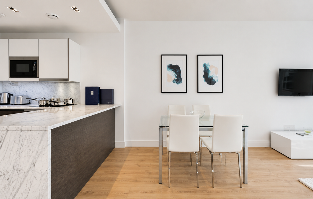 Property photo 2 of 10 Dining Room