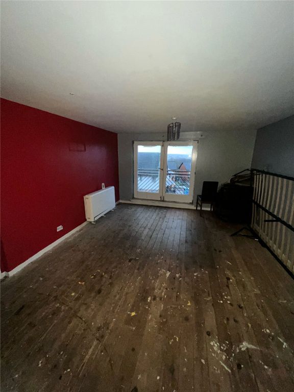 Property photo 2 of 11 Picture No. 06