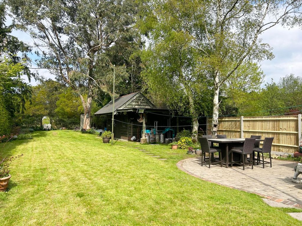 Property photo 3 of 16