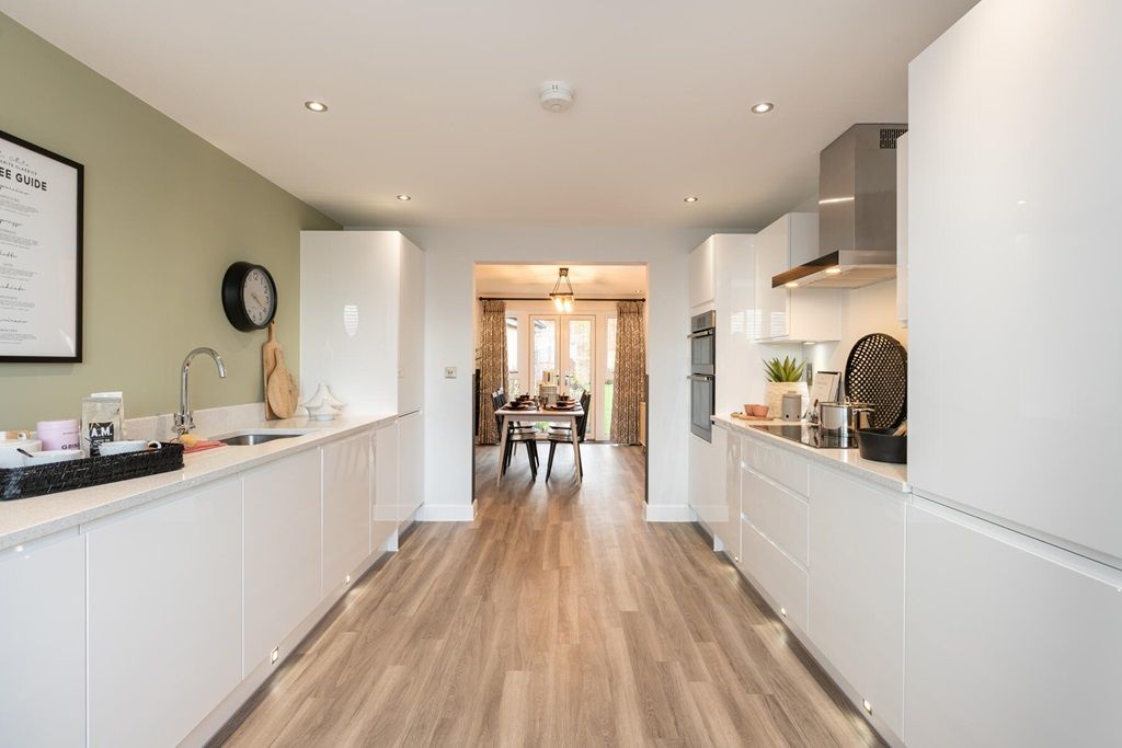 Property photo 2 of 12 Modern Kitchen Leads Through To The Family-Friendly Diner