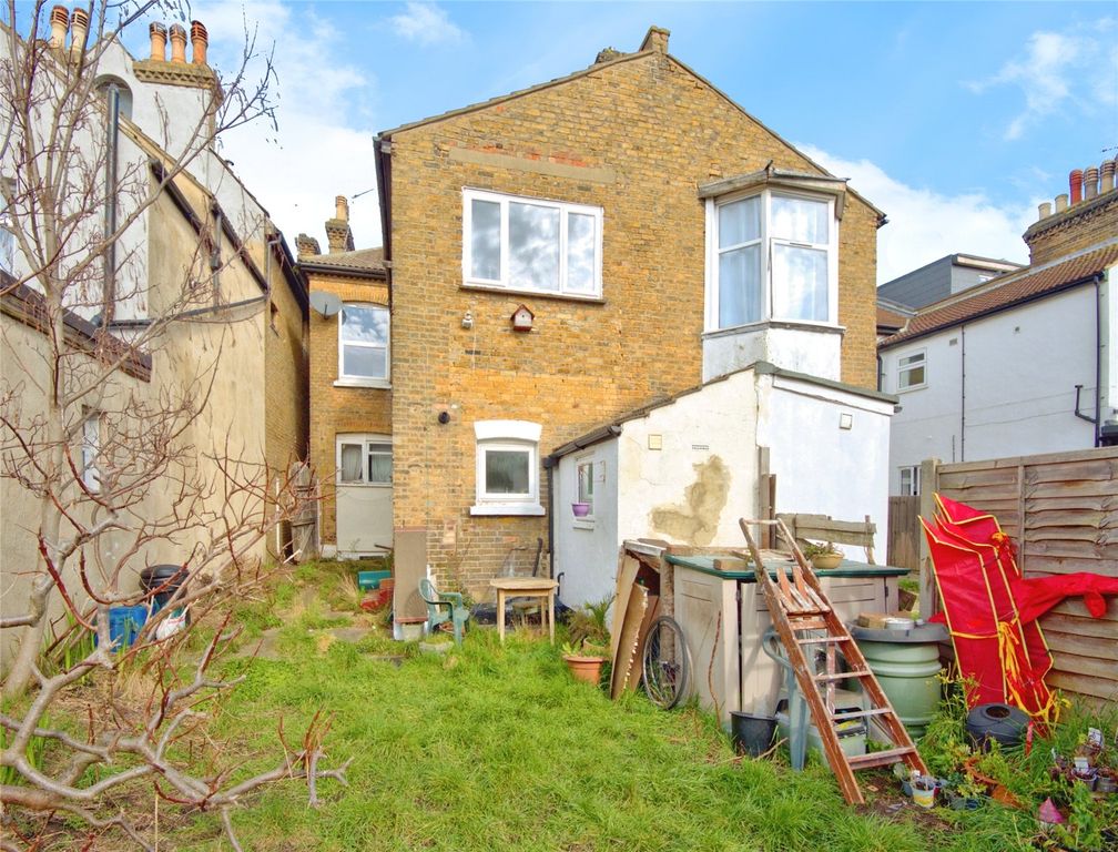 Property photo 3 of 14 Picture No. 05