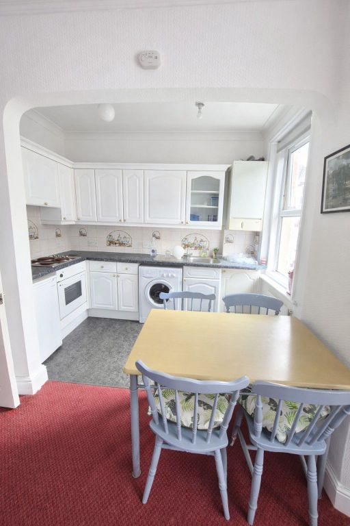 Property photo 3 of 8 Photo 6