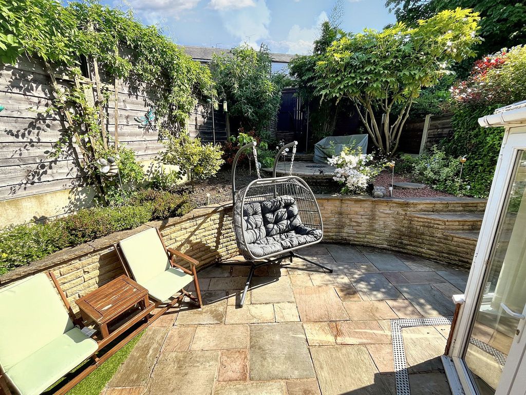 Property photo 2 of 43