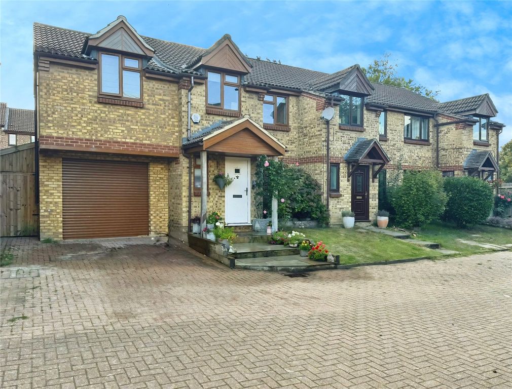 Property photo 2 of 22 Picture No. 26