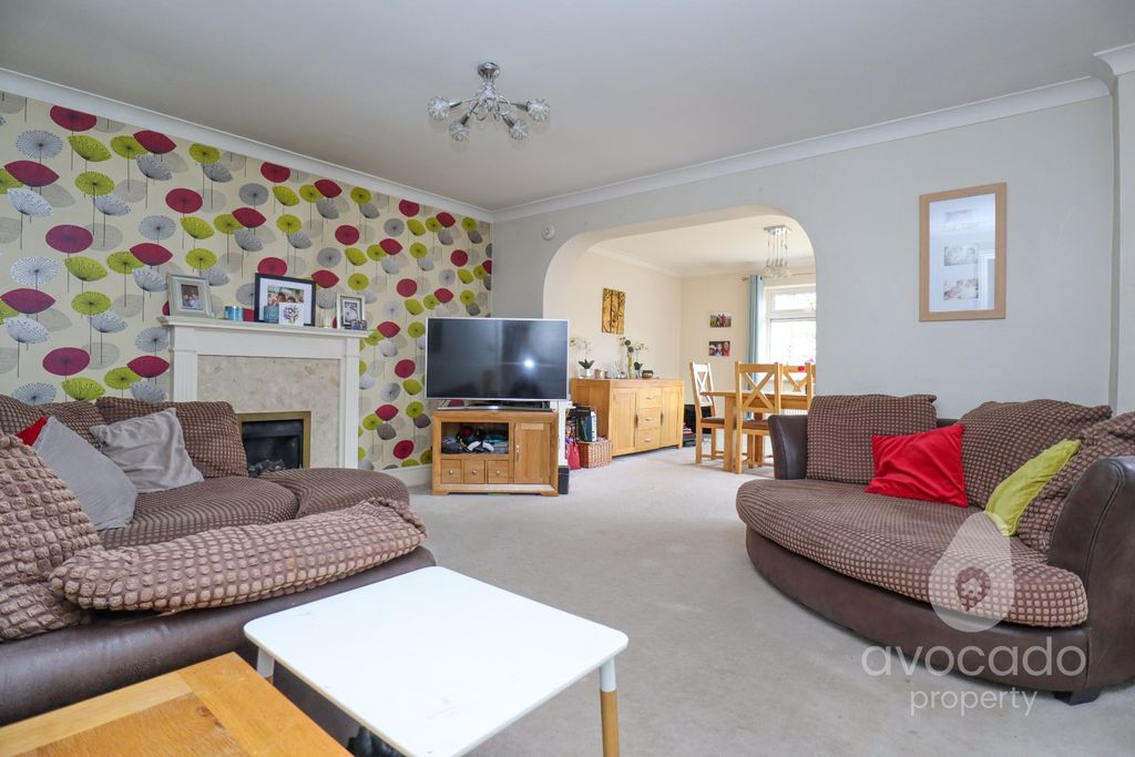 Property photo 2 of 16 5022746