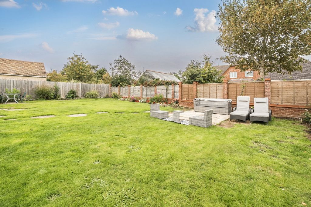 Property photo 2 of 18