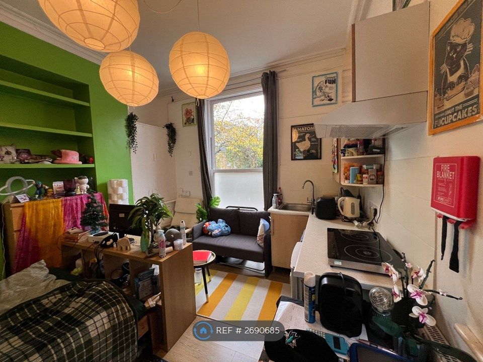 Property photo 2 of 17