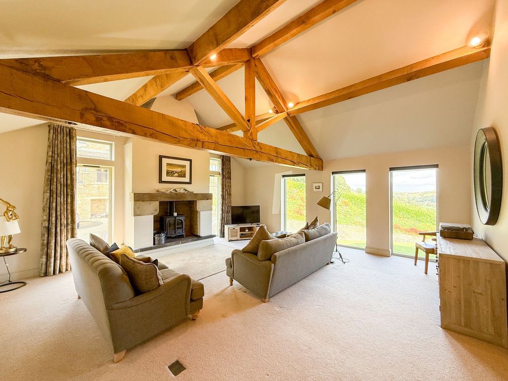 Property photo 3 of 45