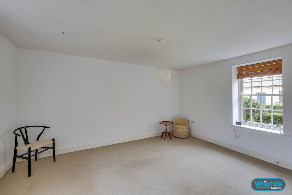 Property photo 3 of 19 Photo 17