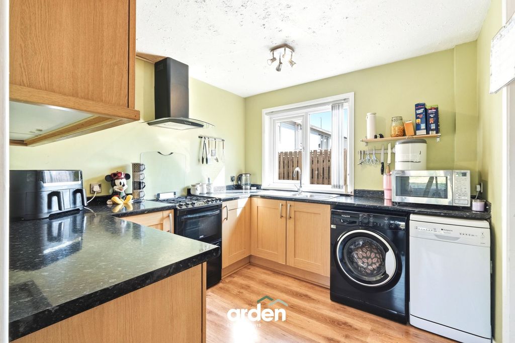 Property photo 2 of 12