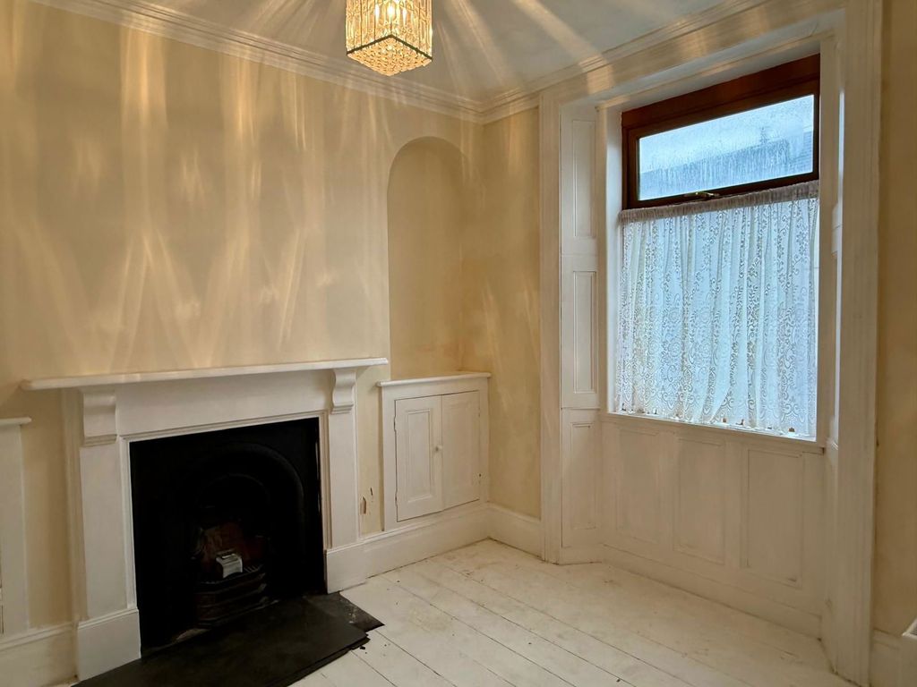 Property photo 3 of 30