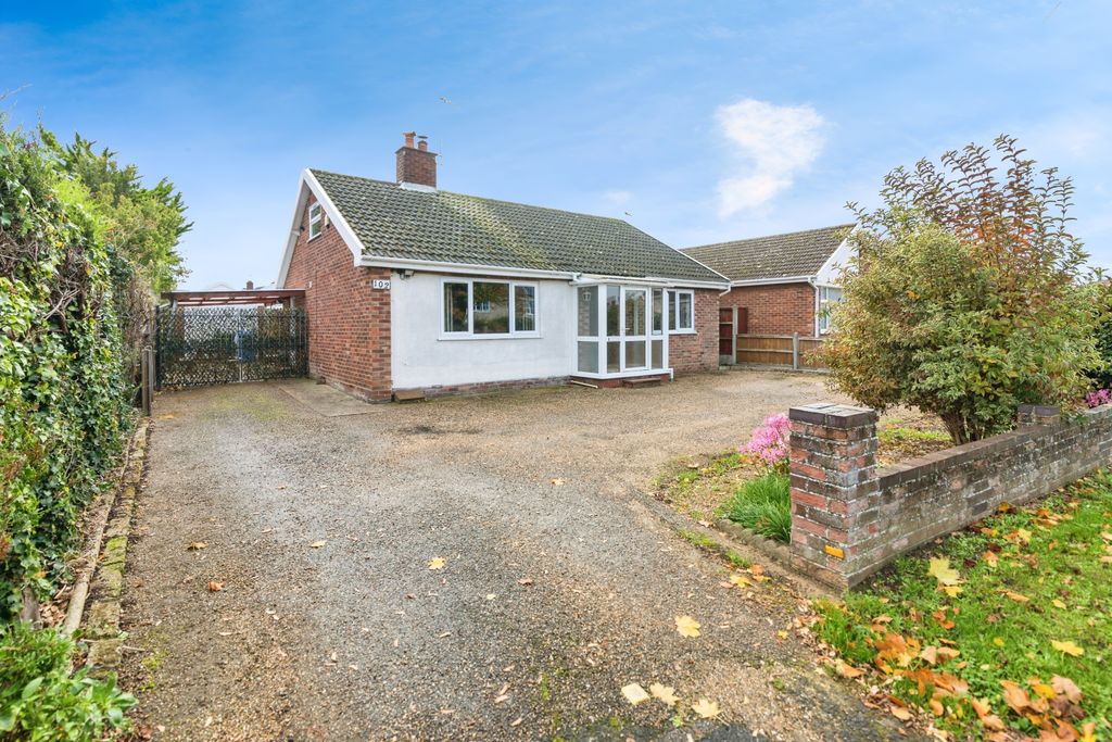 Property photo 1 of 17 Front