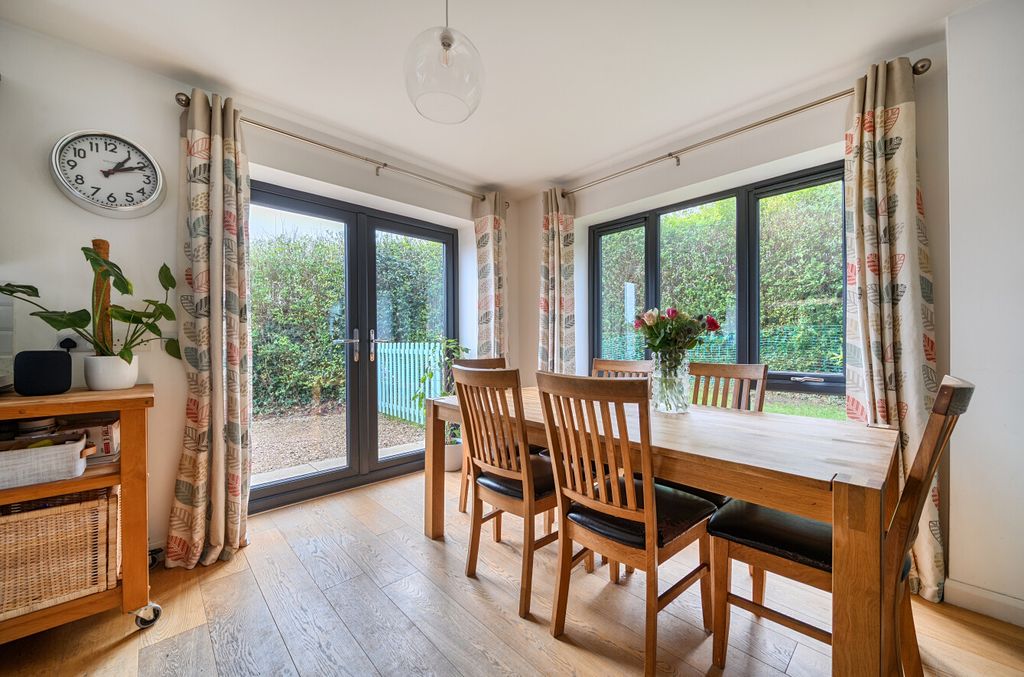 Property photo 3 of 23 -69A6B70463E1E-l-1418962-12-69A1d18F15654