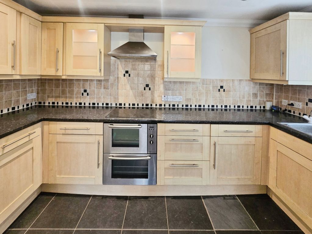 Property photo 2 of 11 Pbox-Img.Jpg