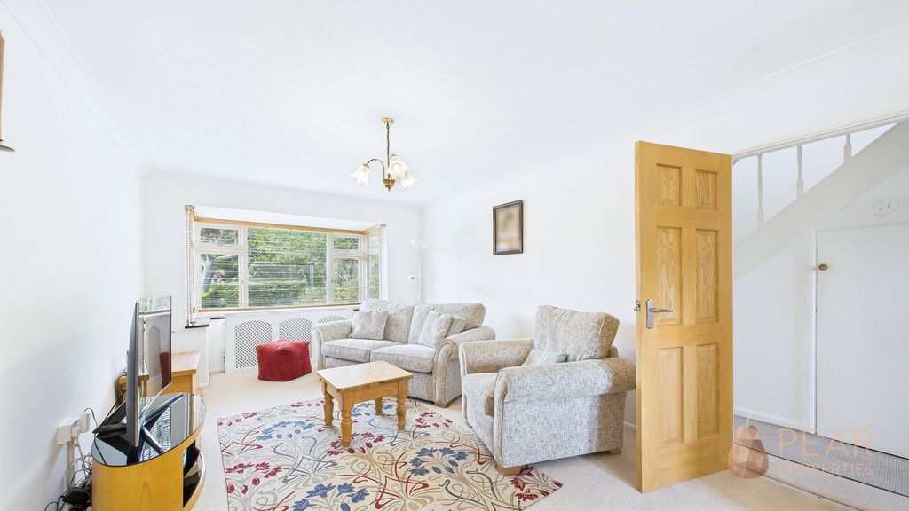 Property photo 3 of 13