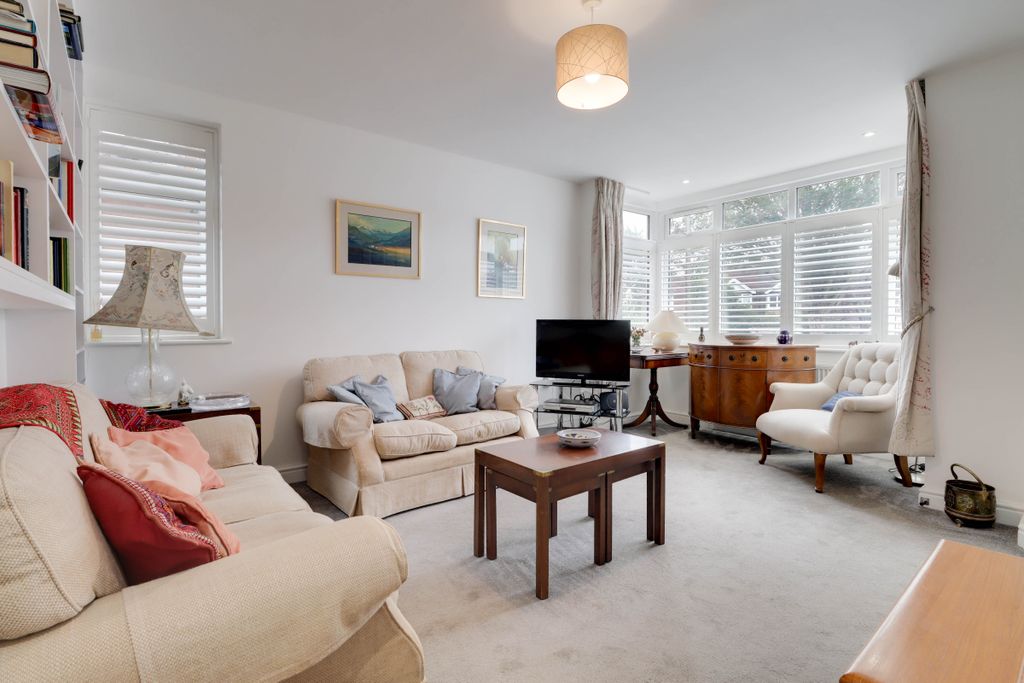 Property photo 2 of 19 Living Room