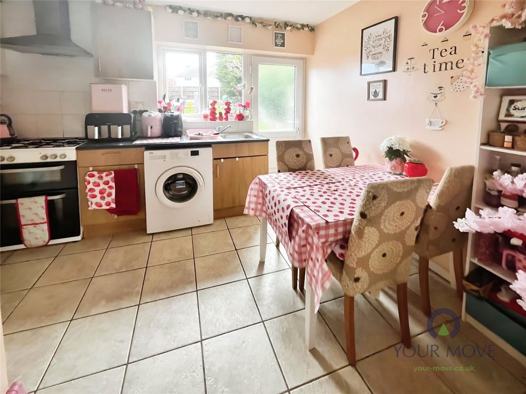 Property photo 3 of 12 Kitchen/Diner
