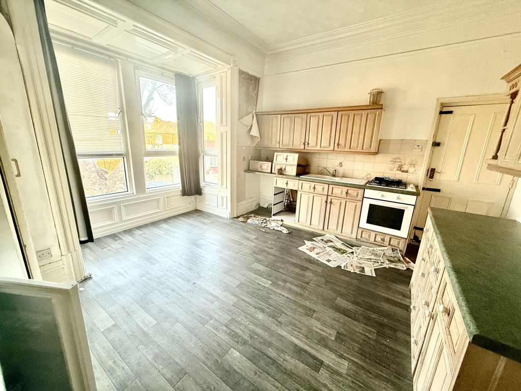 Property photo 3 of 11 Img_1069