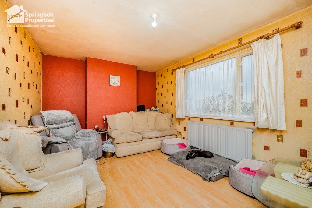 Property photo 3 of 21 Image 2