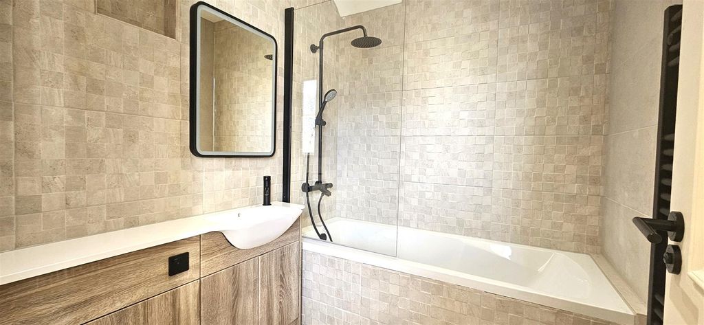 Property photo 3 of 6 3.Jpg