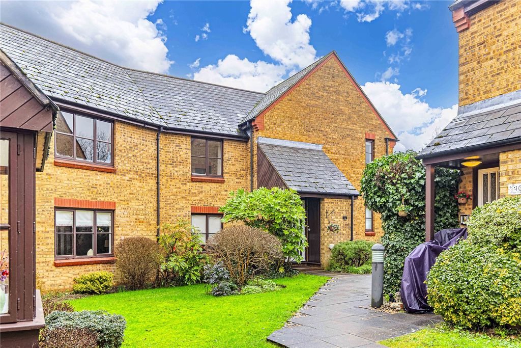 Property photo 2 of 16 Picture No. 17