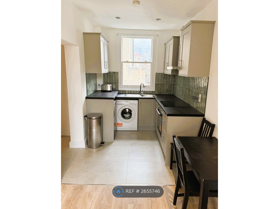 Property photo 2 of 9 Kitchen