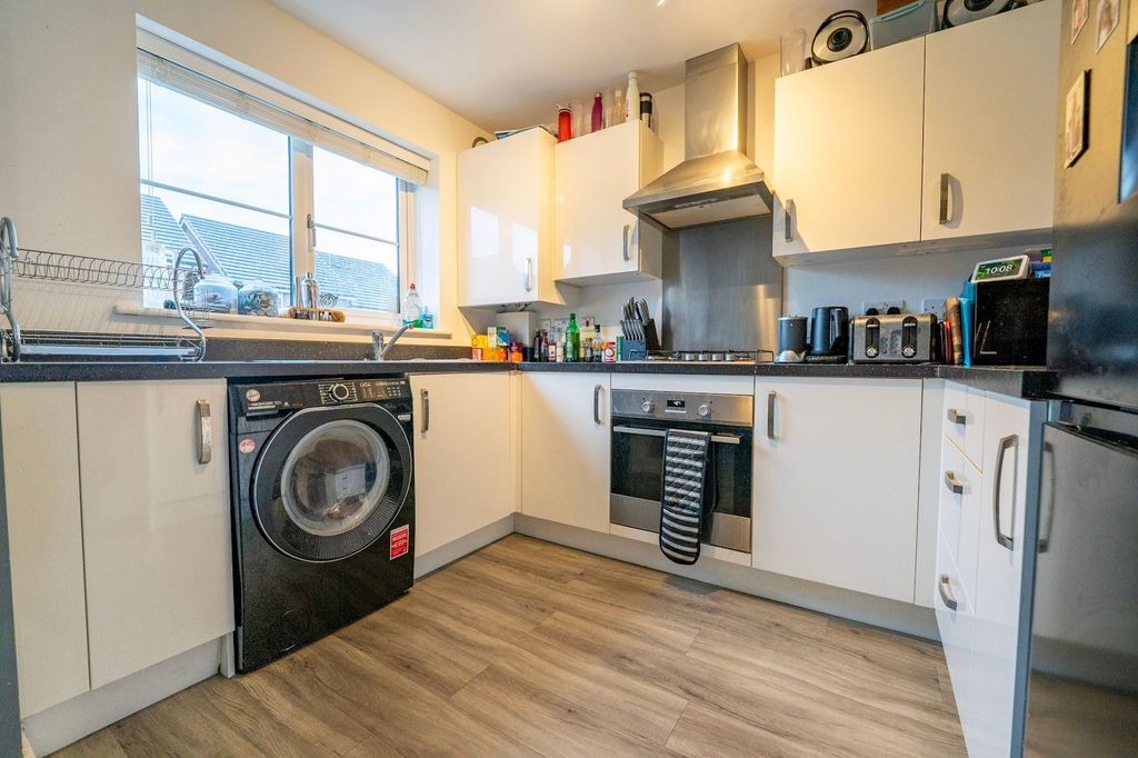 Property photo 3 of 13