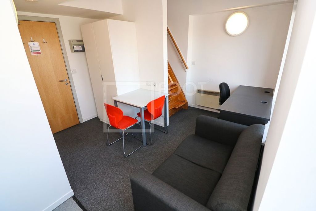 Property photo 1 of 25