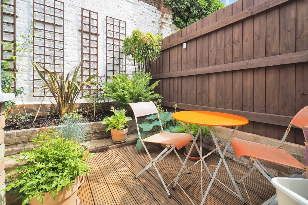 Property photo 2 of 15