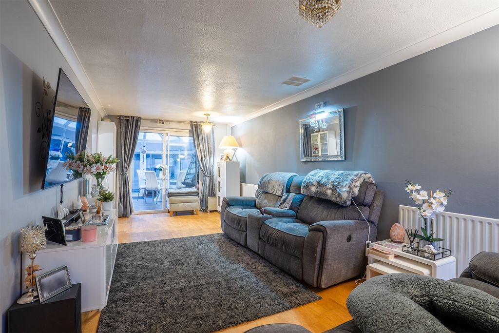 Property photo 2 of 20 4735265