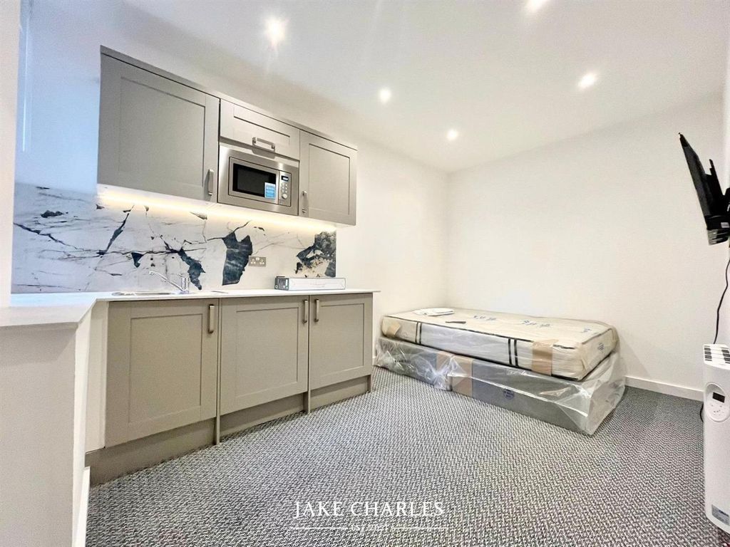 Property photo 1 of 6 8ce85Cb2-A84E-4412-Bbef-Bf26d901F67F.Jpg