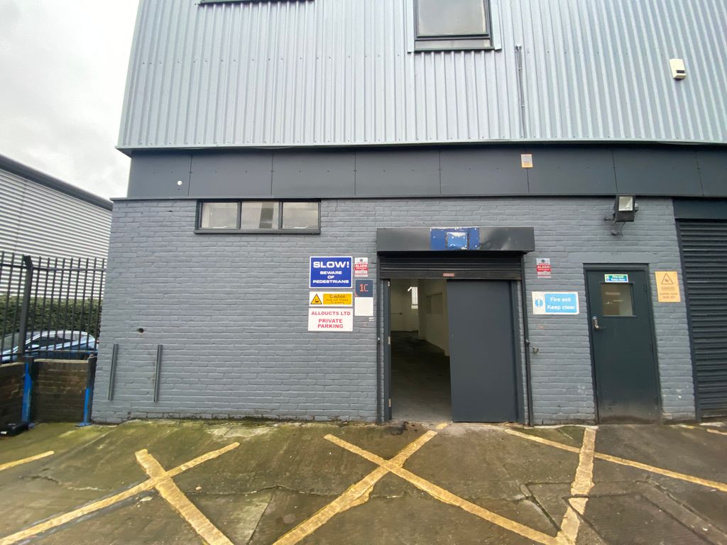 Property photo 1 of 5