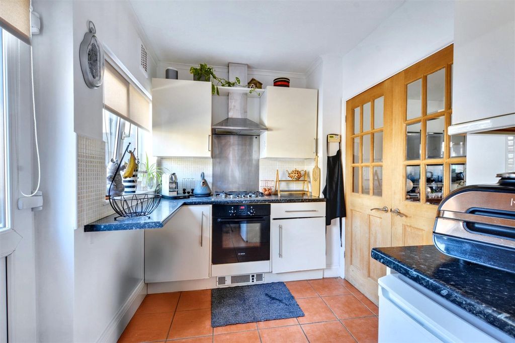 Property photo 3 of 14 Kitchen_1.Jpeg
