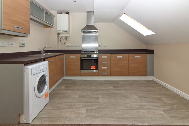 Property photo 2 of 9 Kitchen Area