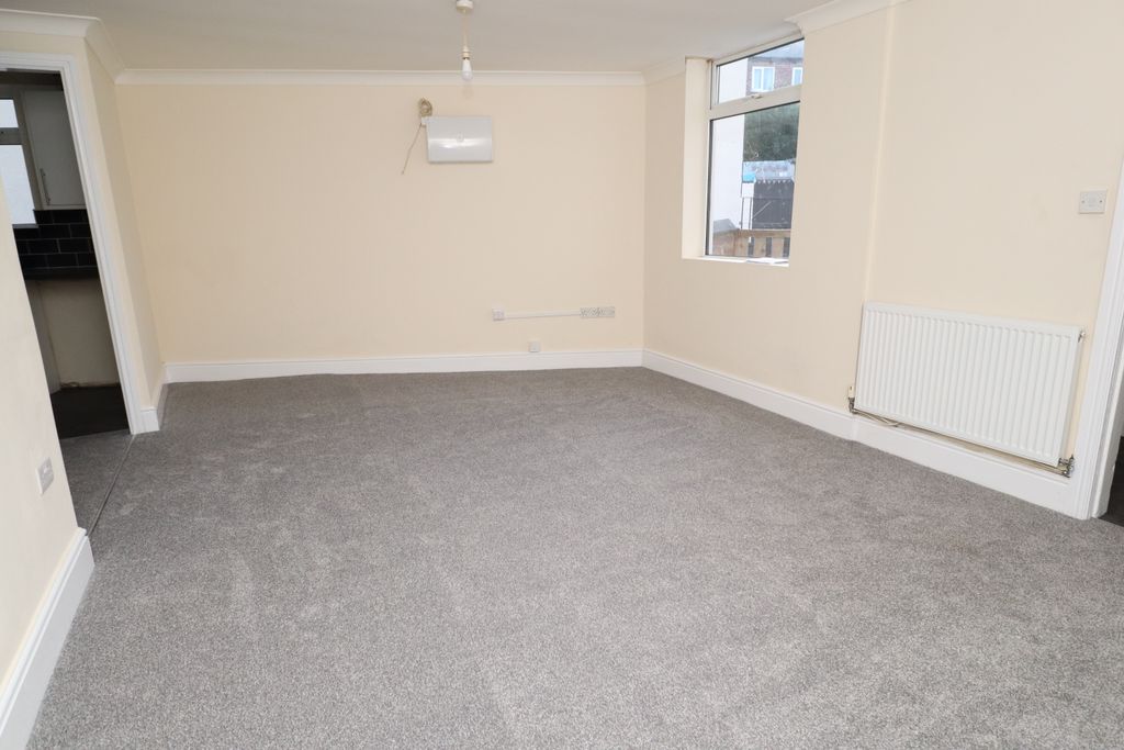 Property photo 3 of 9 Img_7540
