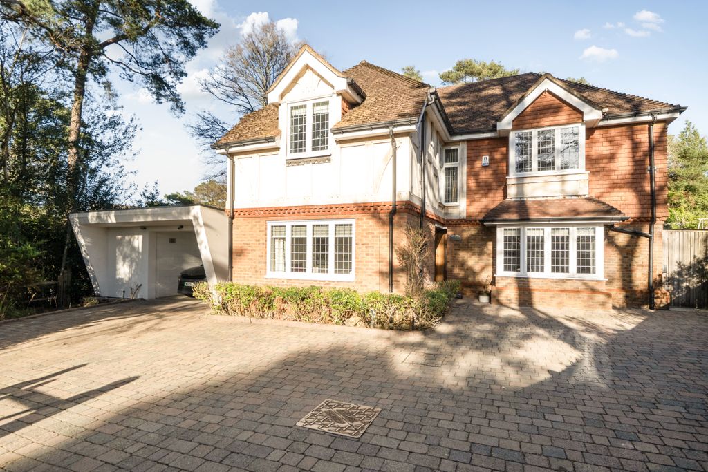Property photo 1 of 13