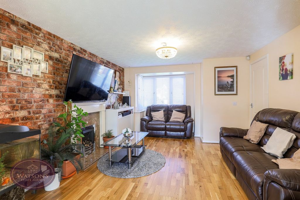 Property photo 3 of 28