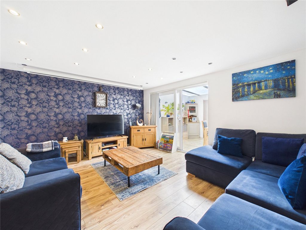 Property photo 1 of 24 Picture No. 28