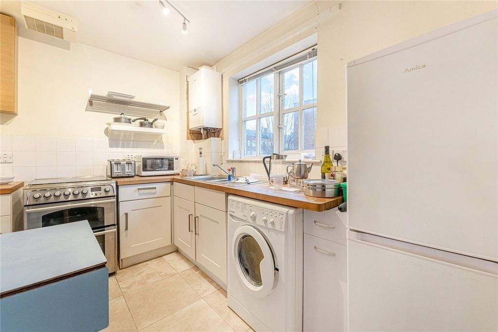 Property photo 2 of 8 Picture No. 01