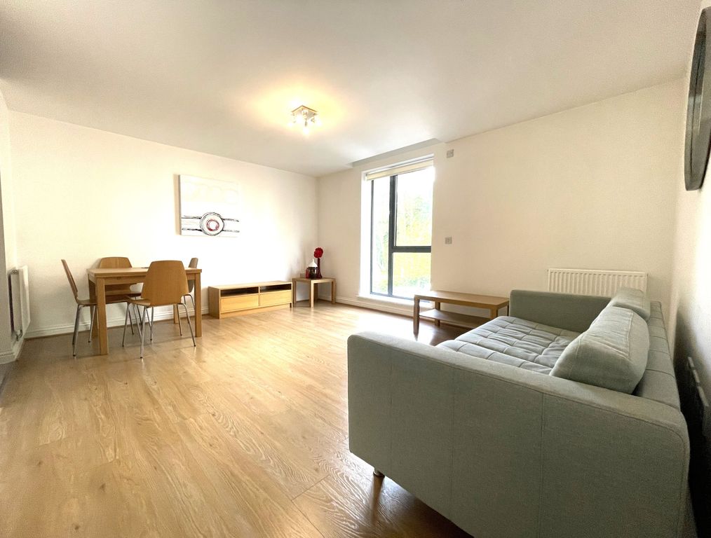 Property photo 2 of 9