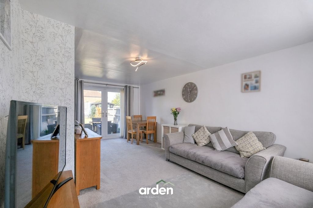 Property photo 2 of 13