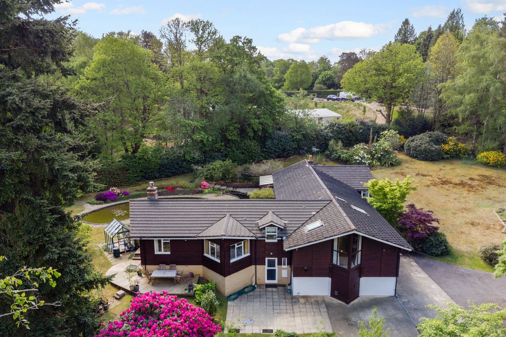 Property photo 1 of 19