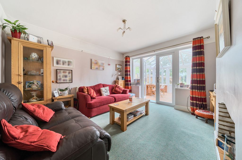 Property photo 3 of 15 Living Room