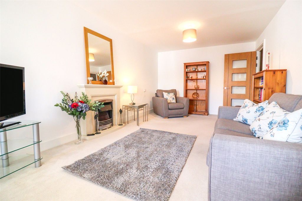 Property photo 2 of 12 Picture No. 03