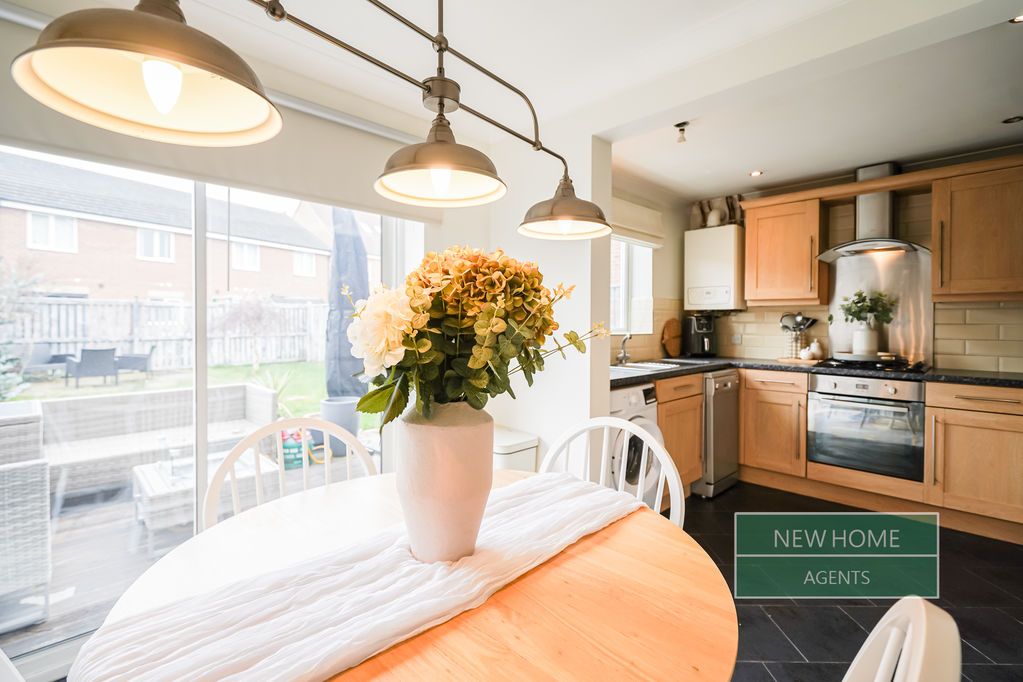 Property photo 2 of 30 Photo 12