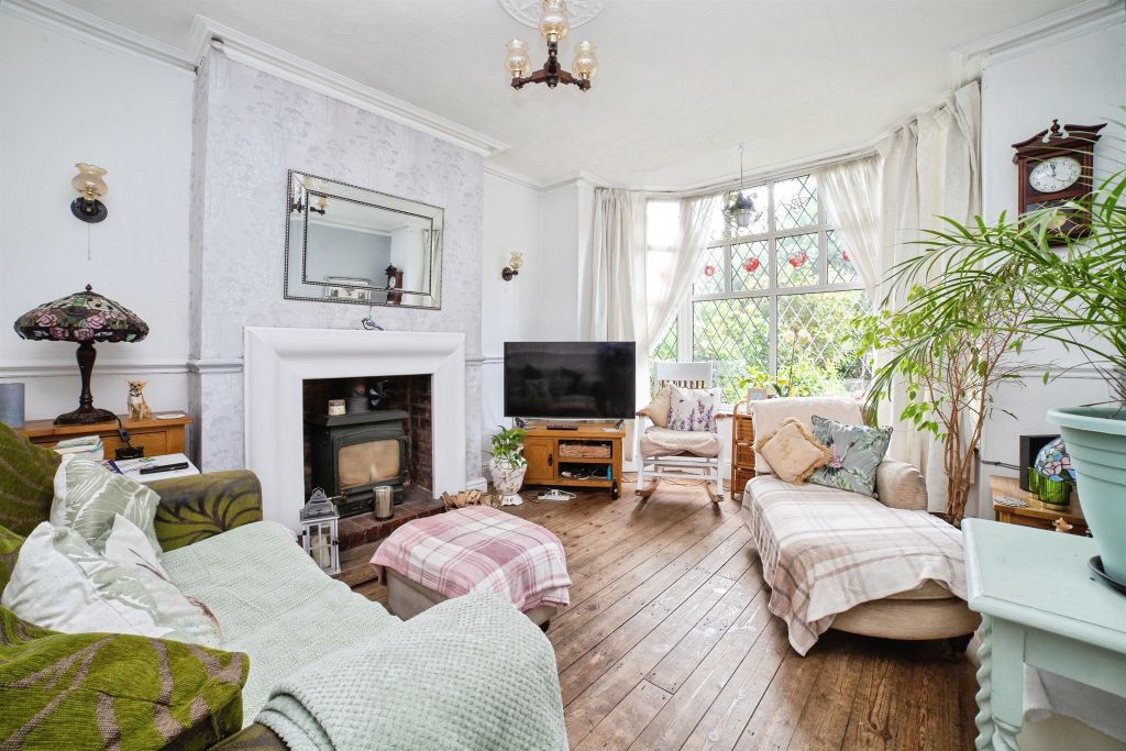 Property photo 2 of 32
