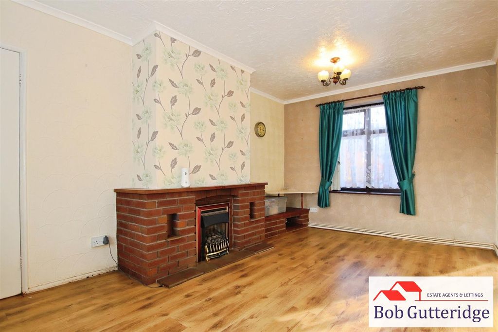 Property photo 3 of 30 Living Room