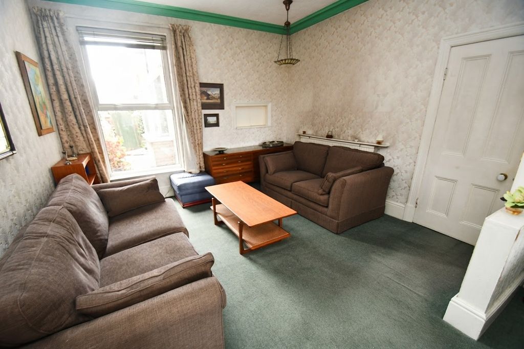 Property photo 2 of 19 Dining Room