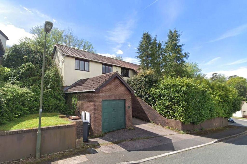 Property photo 1 of 22